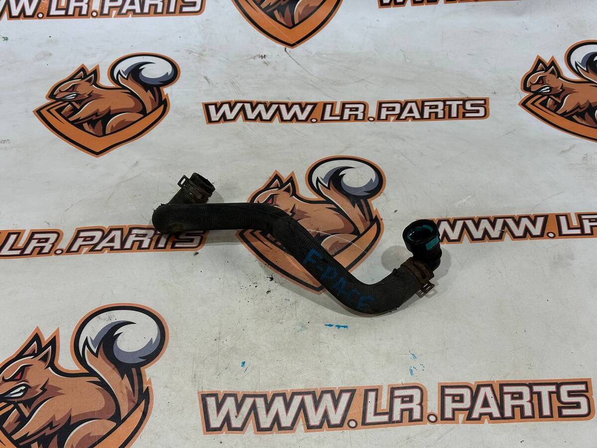 LR122811 Water pump inlet pipe Range Rover Velar L560 (2018-) Used